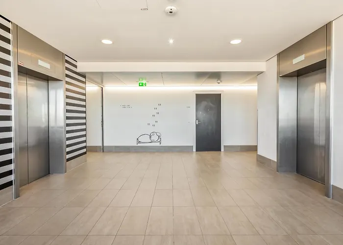 Free Car Parking Appartement- 25min To Downtown Apartment *